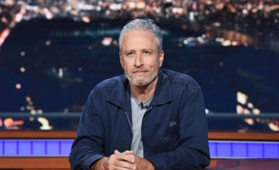 HOY / Jon Stewart prepara un programa de televisión para Apple