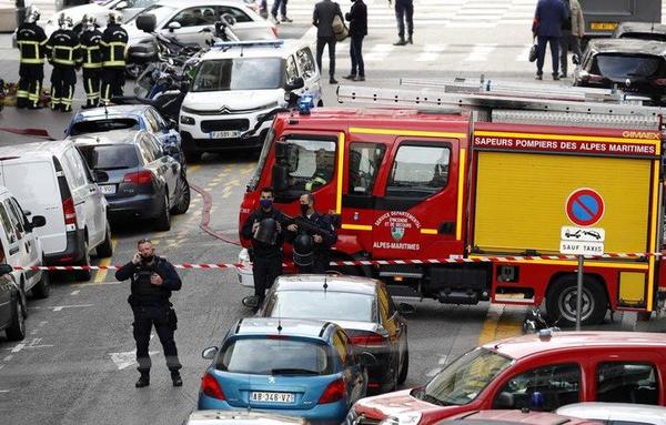 Tras ataque terrorista en Niza, Francia eleva nivel de alerta
