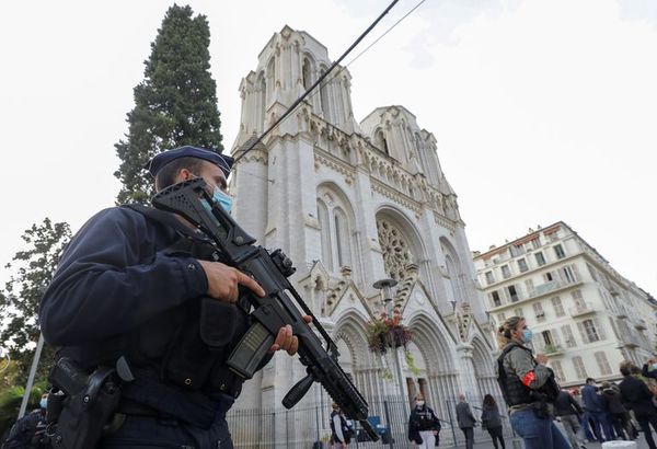 Francia refuerza su seguridad tras tercer atentado islamista en un mes - Mundo - ABC Color