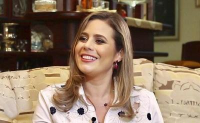 "Me siento preparada para ser presidenta", dice Kattya González – Prensa 5