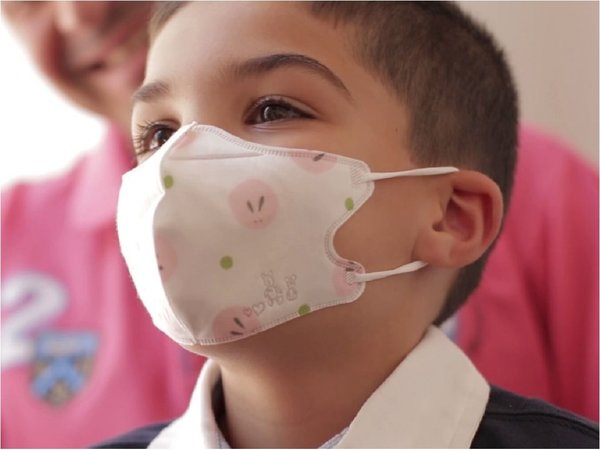 Francia amplía el uso de la mascarilla a partir de los seis años de edad
