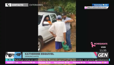HOY / Katherine Esquivel, denuncia a funcionarios de la Cooperativa 8 de Marzo por tirar sus residuos en un patio baldío