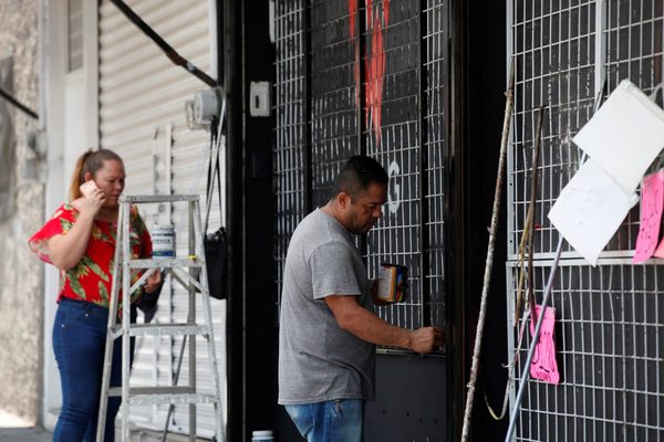 Más de 150.000 pequeños negocios cierran en México por la crisis - MarketData