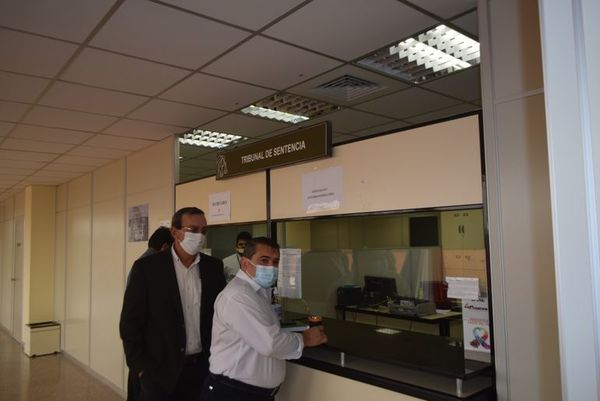 Cuestionan aplazamiento del juicio oral en caso incendio de Municipalidad de Encarnación - Nacionales - ABC Color