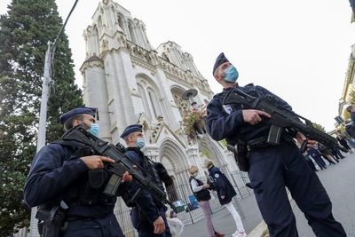 Fiscal antiterrorista dice que policías evitaron más víctimas en ataque en Niza - Mundo - ABC Color