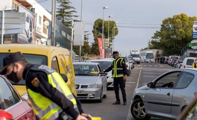 HOY / España inicia seis meses de estado de alarma con sus regiones cerradas