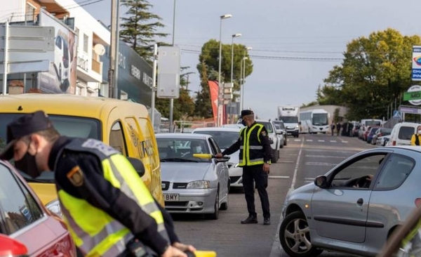HOY / España inicia seis meses de estado de alarma con sus regiones cerradas