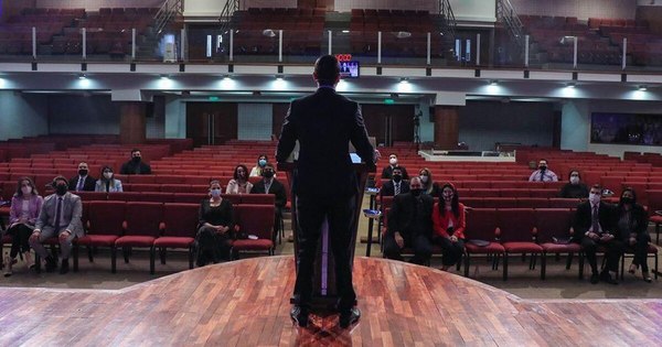 La Nación / Venezuela reabrirá sitios de culto religioso tras cierre por COVID-19