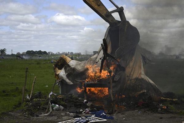 Violento desalojo en principal toma de tierras en Argentina - Mundo - ABC Color