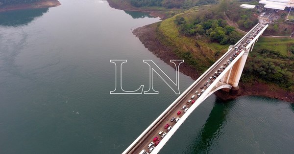 La Nación / Migraciones anuncia tránsito para peatones por el Puente de la Amistad desde mañana