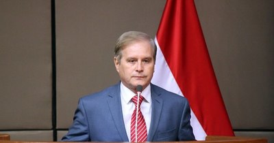 La Nación / Durand puso a disposición su cargo a pedido de Abdo