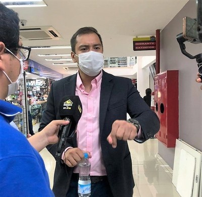 Intendente PISOTEO normas legales para APODERARSE de shopping y estacionamiento