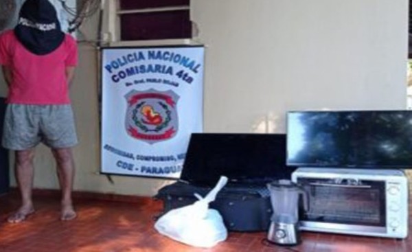Desvalijó un departamento y terminó detenido por vanidoso