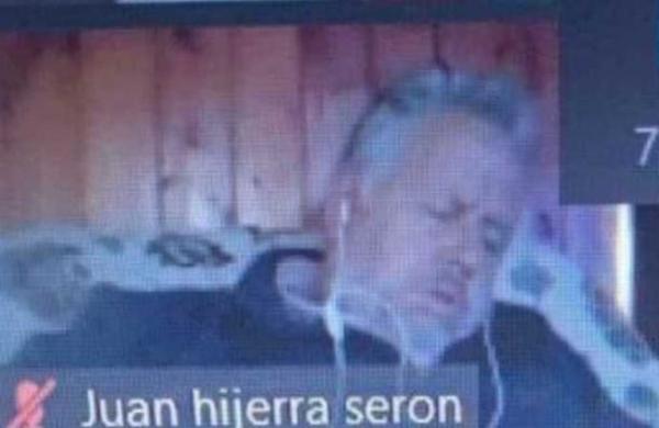 Alcalde fue sorprendido durmiendo durante reunión por Zoom - C9N