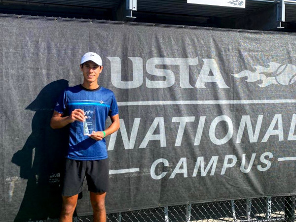 Adolfo Vallejo es el campeón del ITF Grado 4 de Orlando