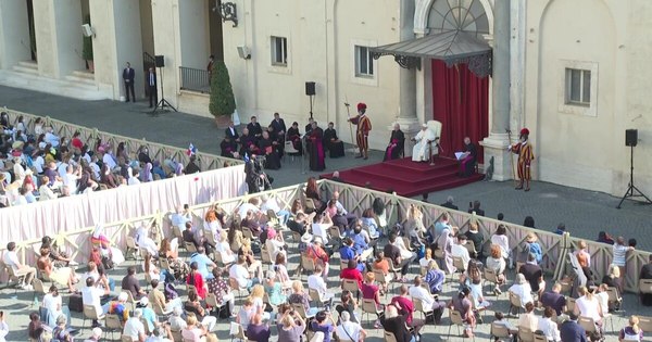 La Nación / Papa Francisco anula sus audiencias presenciales con fieles