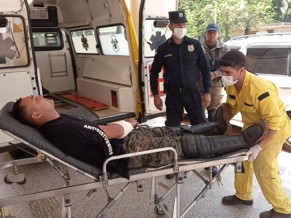 Un policía resulta herido durante un desalojo en Caaguazú