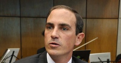La Nación / Rasmussen califica de irresponsable aprobar más deuda