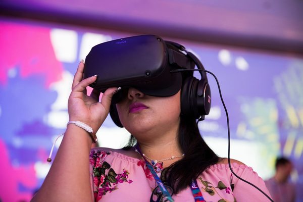 Bogotá lanza premio de A.Latina para obras de realidad aumentada y virtual - MarketData
