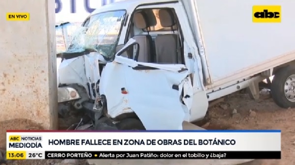 Conductor muere a causa de infarto y termina chocando en zona de obras