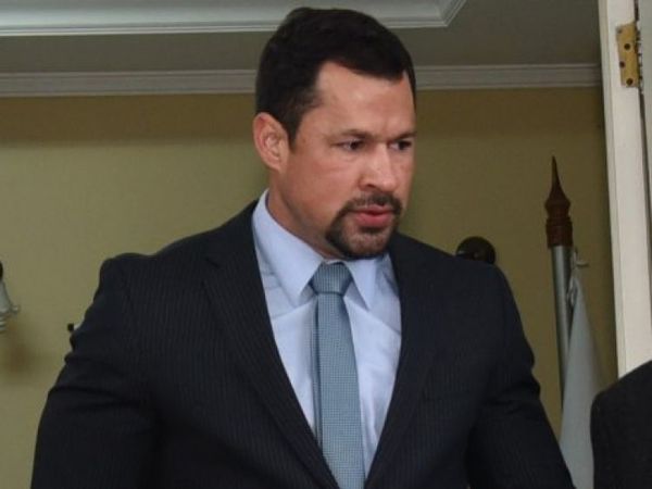 Tribunal revoca prisión preventiva del diputado Ulises Quintana y ordena su libertad ambulatoria