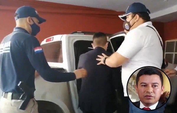 En el barrio Sajonia, de Asunción, policías detienen al ex titular del Indert, Mario Vega - ADN Paraguayo