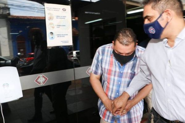 Un detenido y dos buscados por simular ser fiscalizadores de SET