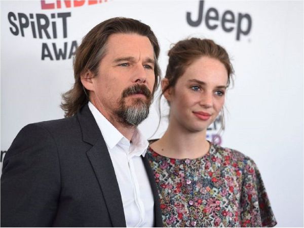 Ethan y Maya Hawke protagonizarán la cinta Revolver