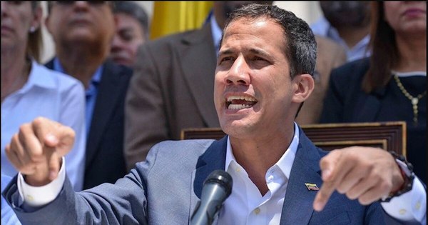La Nación / Guaidó tilda de “montaje” acusación de conspiración y terrorismo contra colaborador