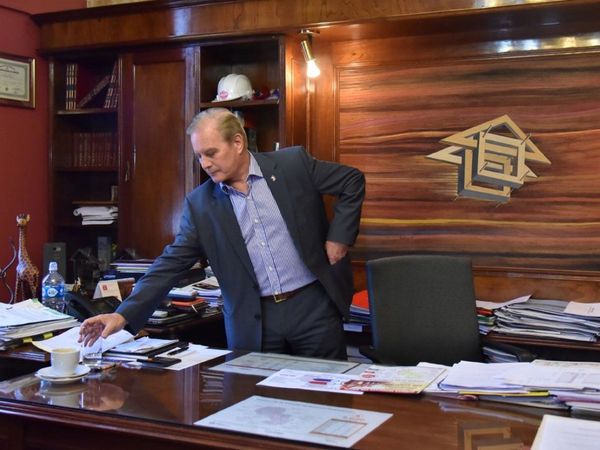 Renunció Durand y diputados quieren digitar mando en MUVH