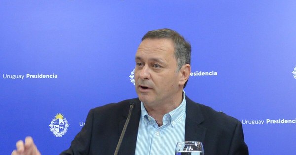 La Nación / Uruguay desalienta viajes a Argentina, que abre fronteras