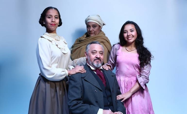 HOY / La obra teatral "La Noche Antes", con funciones presenciales en el Arlequín Teatro