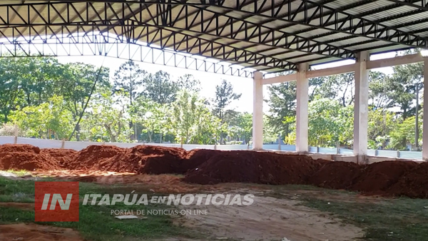 A POCO DE INAUGURAR EL PRIMER POLIDEPORTIVO DE GENERAL ARTIGAS