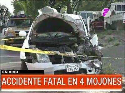 Aparatoso accidente deja un conductor fallecido en 4 Mojones