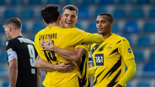 El Bayern gana en Colonia y el Borussia Dortmund en Bielefeld