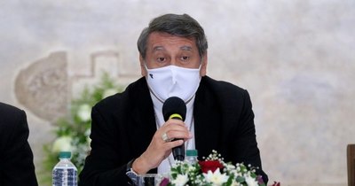 La Nación / Mano a mano LN con monseñor Ricardo Valenzuela: “La gente le perdió el miedo al coronavirus”