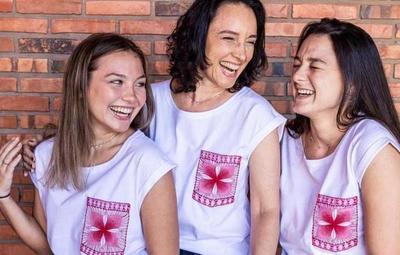 Reclusas trabajan con empresa paraguaya en realización de remeras contra cáncer de mamas