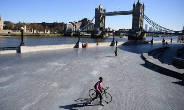 Covid-19: Primer ministro ordena el confinamiento en Inglaterra hasta diciembre