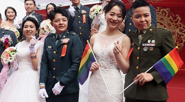 Un "sí, quiero" histórico: primera boda homosexual en el Ejército de Taiwán - Noticiero Paraguay