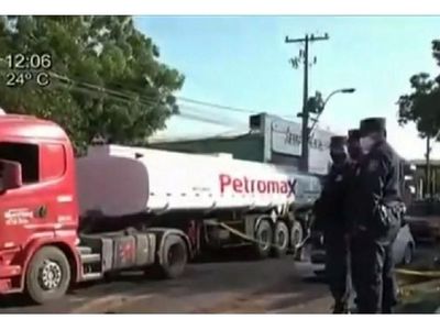 Choque entre un auto y un camión deja un fallecido en zona de Cuatro Mojones