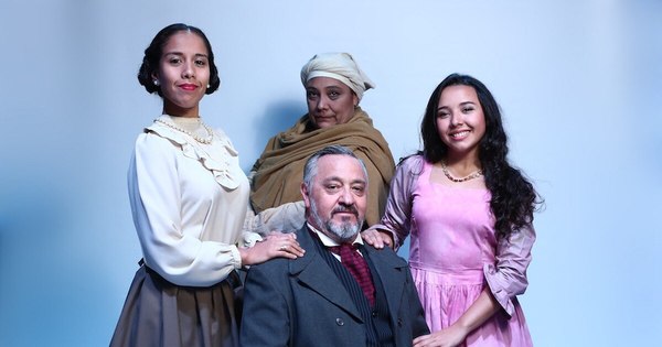 La Nación / Vuelve el teatro presencial tras siete meses de inactividad