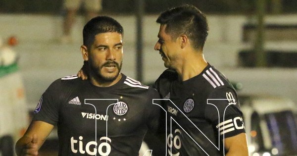 La Nación / Con cambios y un entrenador interino