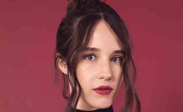 HOY / Ximena Sariñana: "El panorama musical es hoy menos local y más internacional"