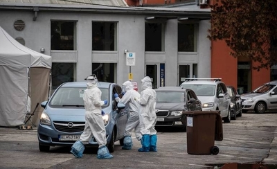 HOY / Eslovaquia realiza test masivos de COVID-19: solo 1% de la población se ha contagiado