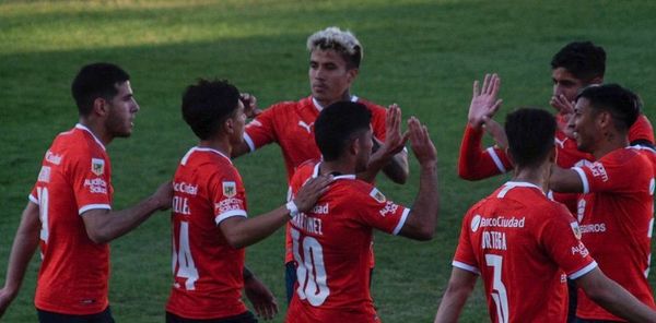 Dura caída de Racing y victoria de Independiente - Fútbol - ABC Color