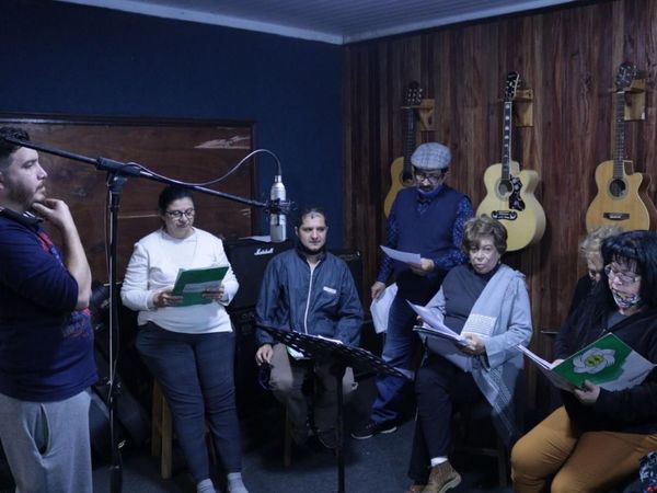 Radioteatro revive a partir de experiencia de adultos mayores