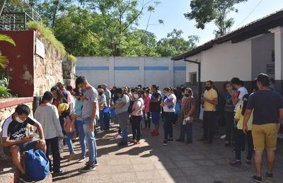 Cientos de fieles anticipan su visita a la Villa Serrana - Nacionales - ABC Color