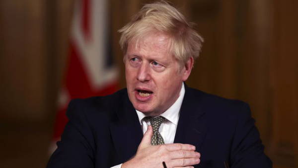 Boris Johnson decretó un nuevo confinamiento en todo el Reino Unido hasta diciembre para frenar la pandemia