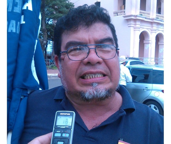Congeló rubro de tecnología y promueve clases presenciales sin sustento: "Petta es irresponsable" - ADN Paraguayo