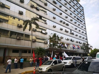 16.000 funcionarios piden recibir el plus por Covid